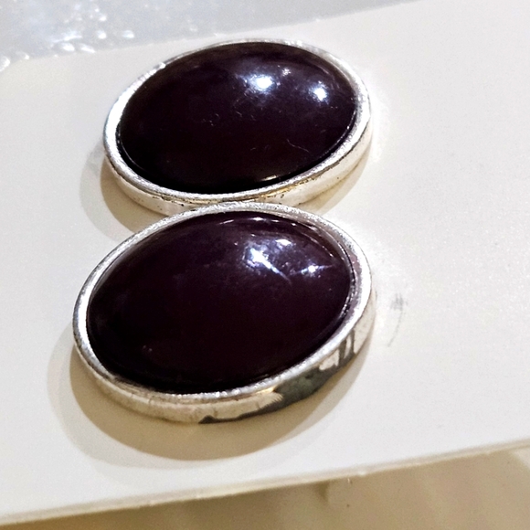 Vintage Circle Clip On Earring Set - Picture 8 of 9